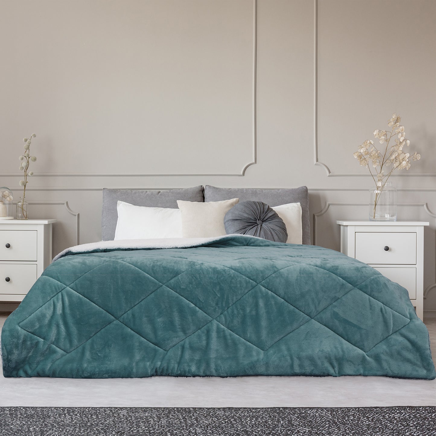 Couvre-lit luxe ZenPur en flanelle Sherpa, habillage raffiné pour chambre cosy et chaleureuse