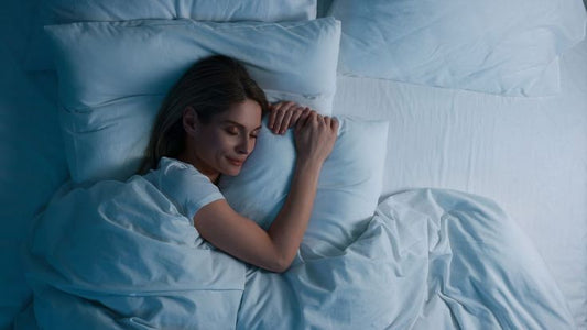 Fini le Bruit de Plastique : Dormez en Silence avec un Protège-Matelas Moderne