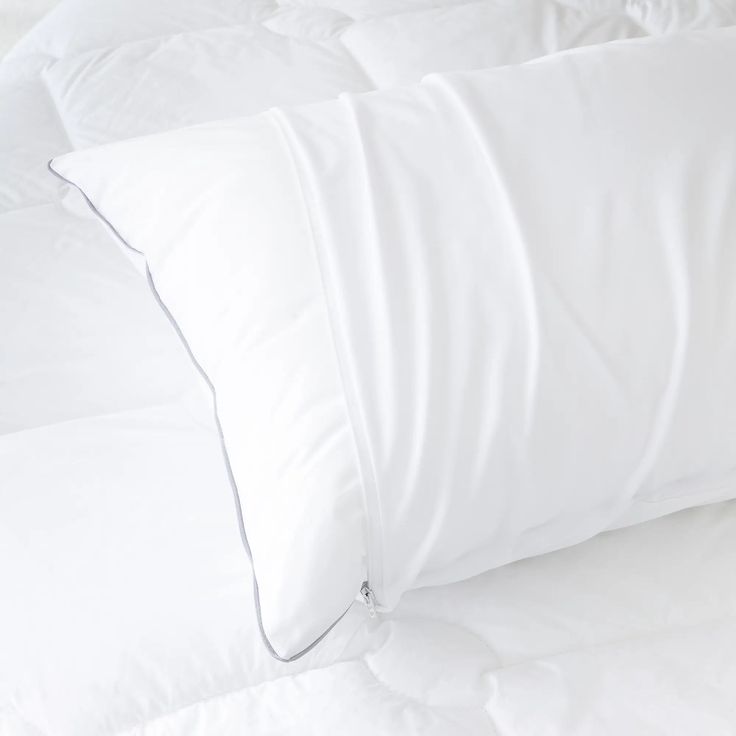 Protège-oreiller ou pas ? La réponse définitive pour un sommeil sain.