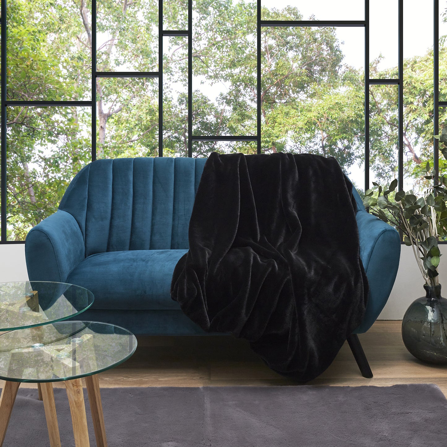 OPULENCE SCHWARZES FELLKARIERMITTEL 120X150CM